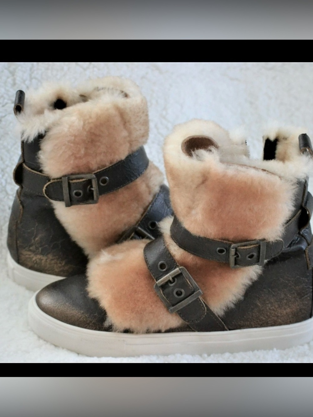 Luxe DeLeon Shearling Fur High-Top Sneakers - Brown/Tan